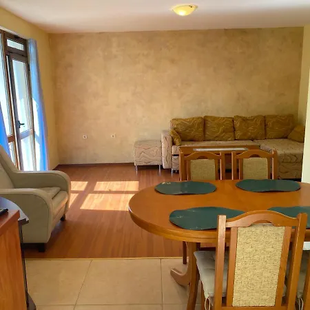Apartment Compas Apartament *
